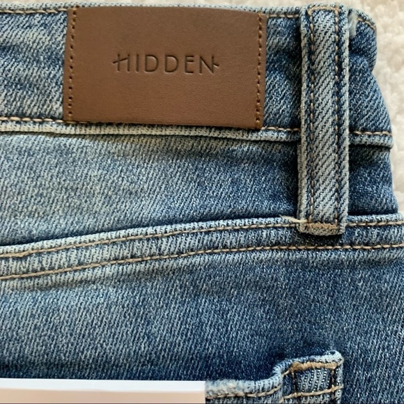 Zoey Mom Jean New With Tags Size 28 ultra high rise in Medium Wash - Picture 11 of 15